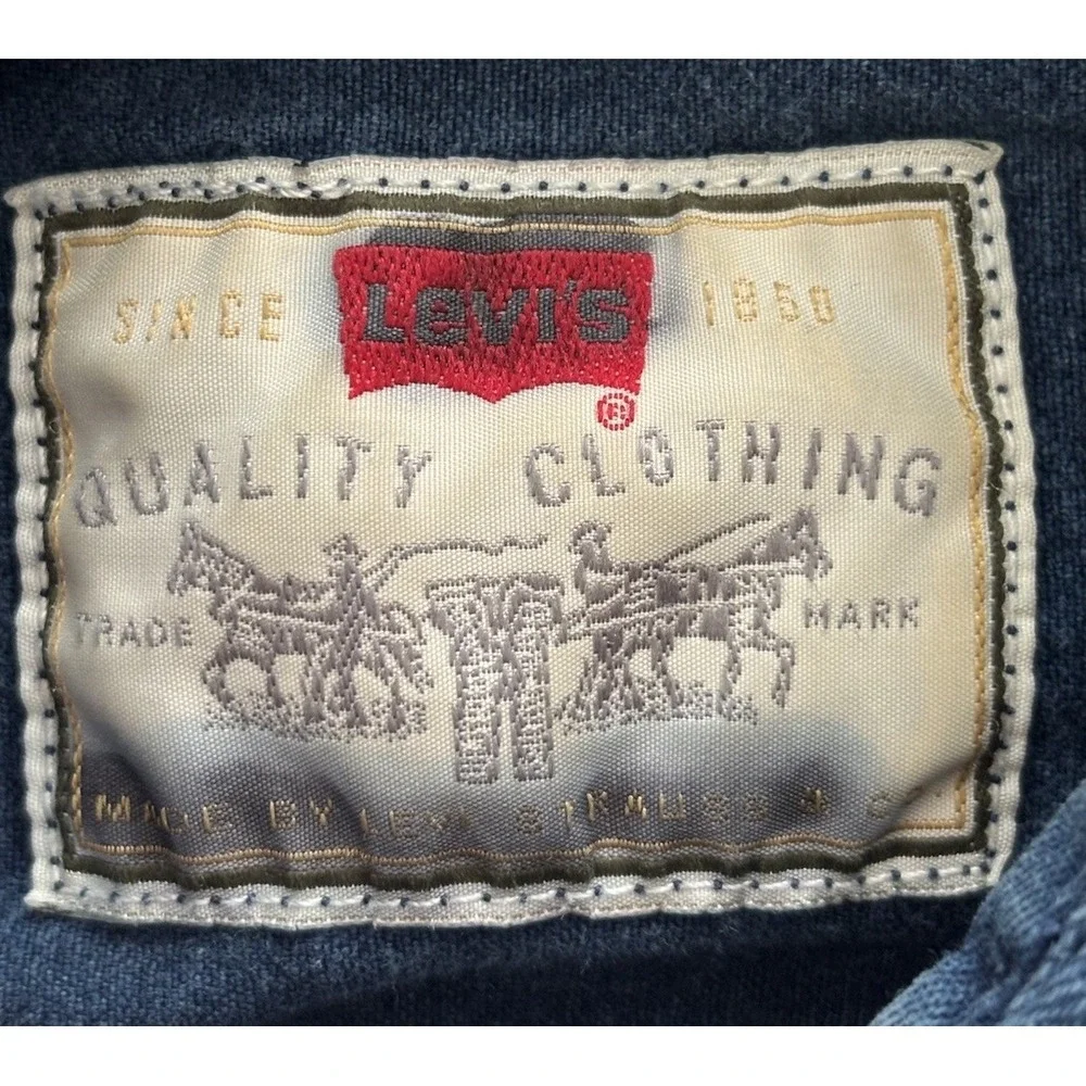 Levis pre owned